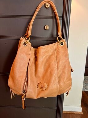 Giani Bernini Genuin Leather Hobo Shoulder Bag  ~ EXCELLENT CONDITION!